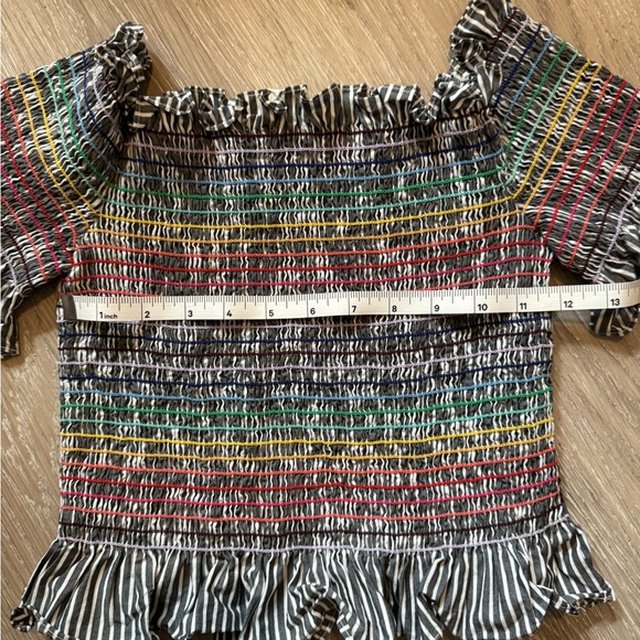 WAYF smocked grey/rainbow crop top - Picture 9 of 9
